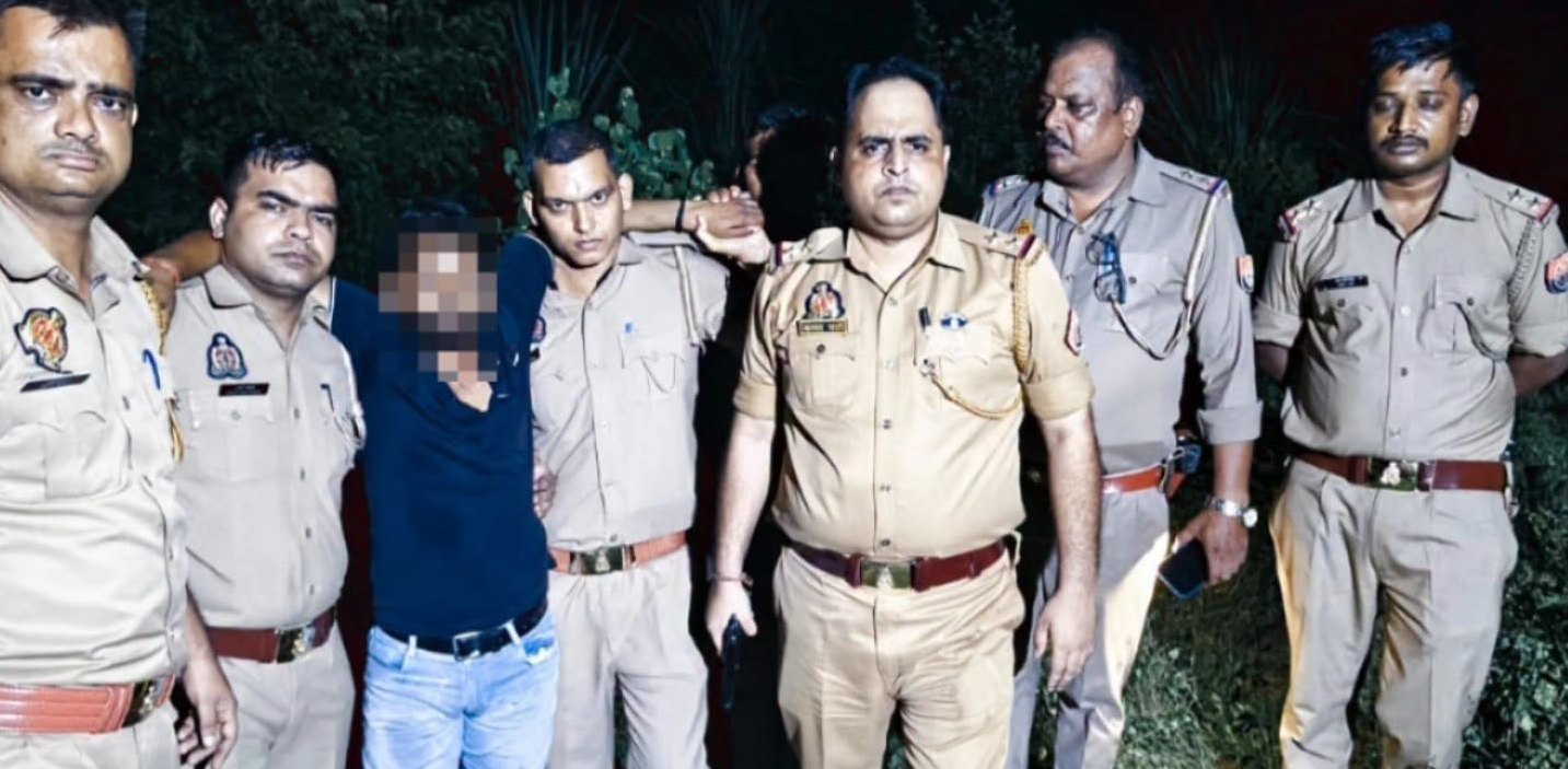 हत्या के प्रयास का आरोपी पुलिस मुठभेड़ में गिरफ्तार अवैध तमंचा बरामद